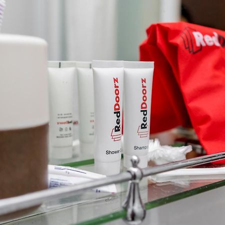 Reddoorz Plus Near Keraton Solo Eksteriør billede